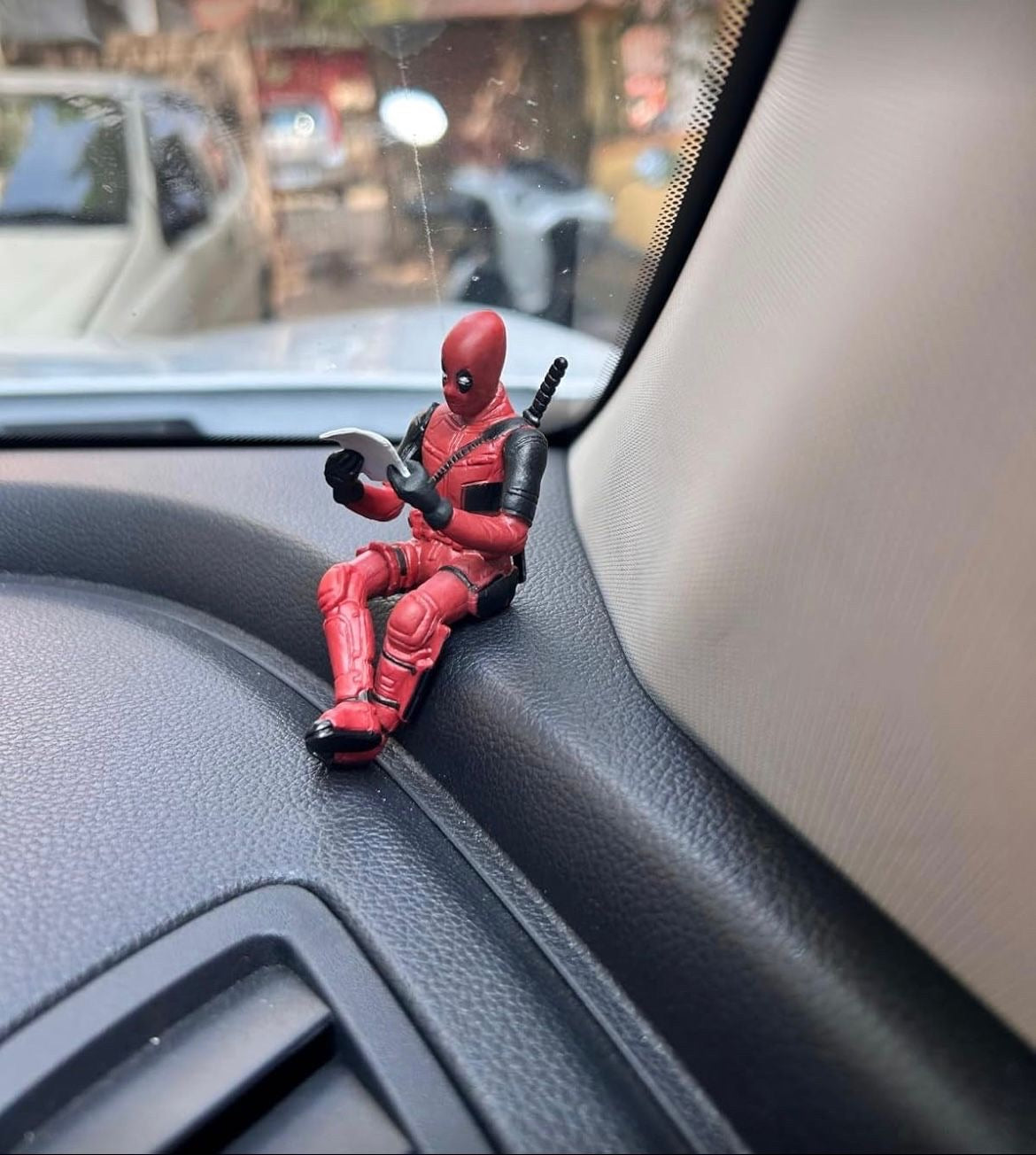Gifts- Deadpool - Action Figures